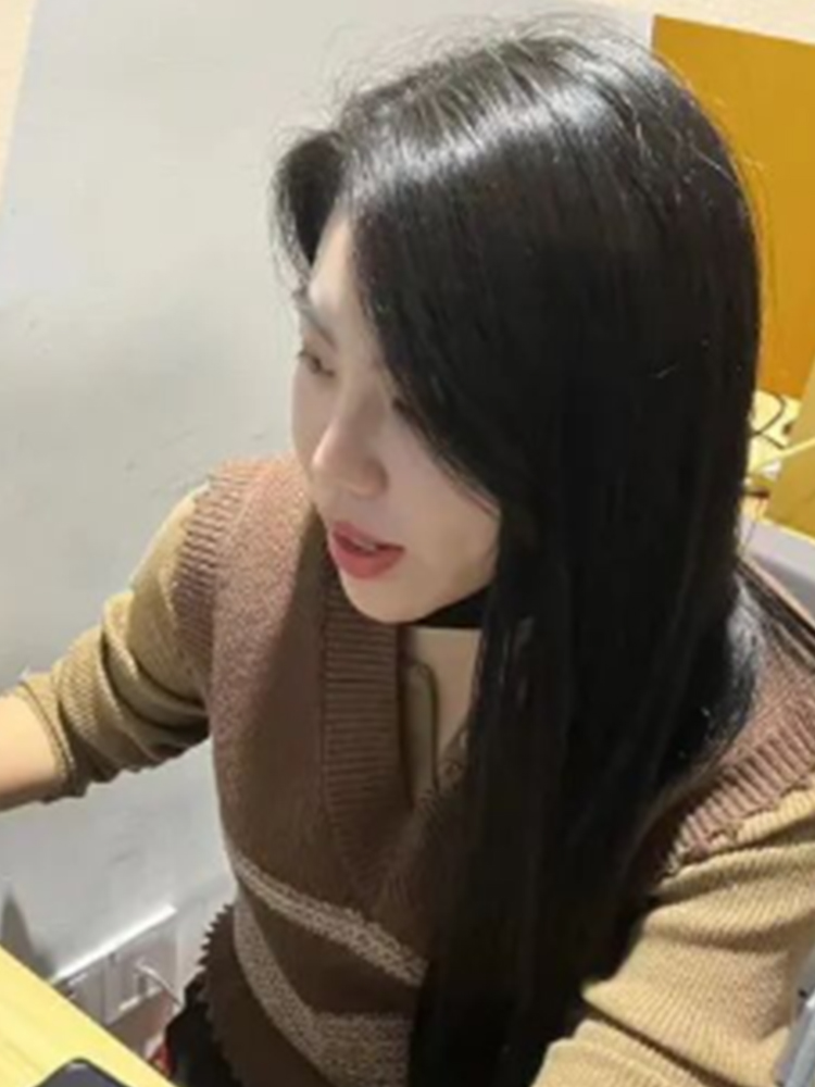 佟某